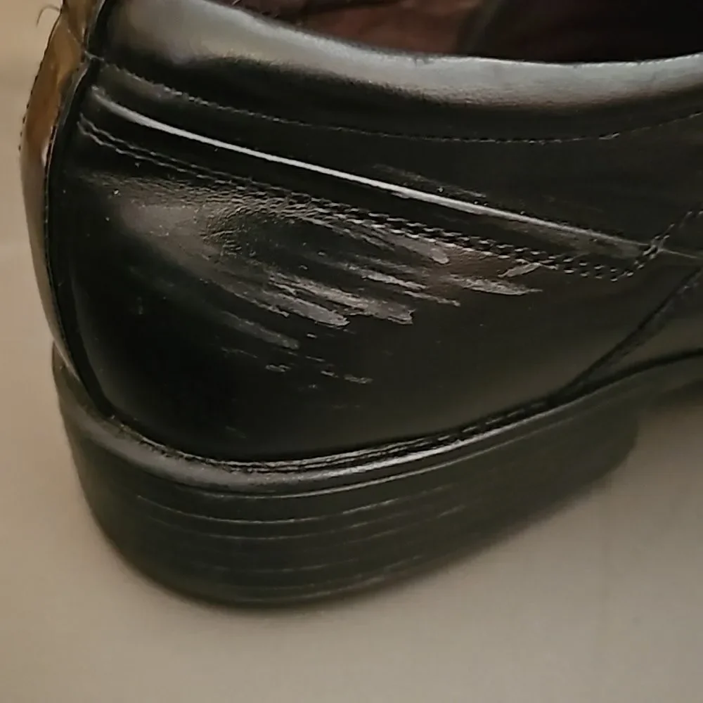 Men's Black dress shoes. Freeman Colter size 12M